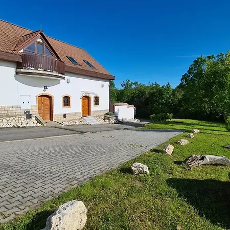 Apartmany Turold Mikulov Exterior photo